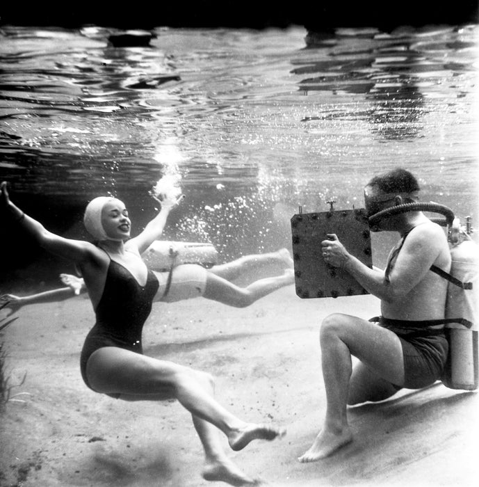 Jayne Mansfield underwater by Frank Worth