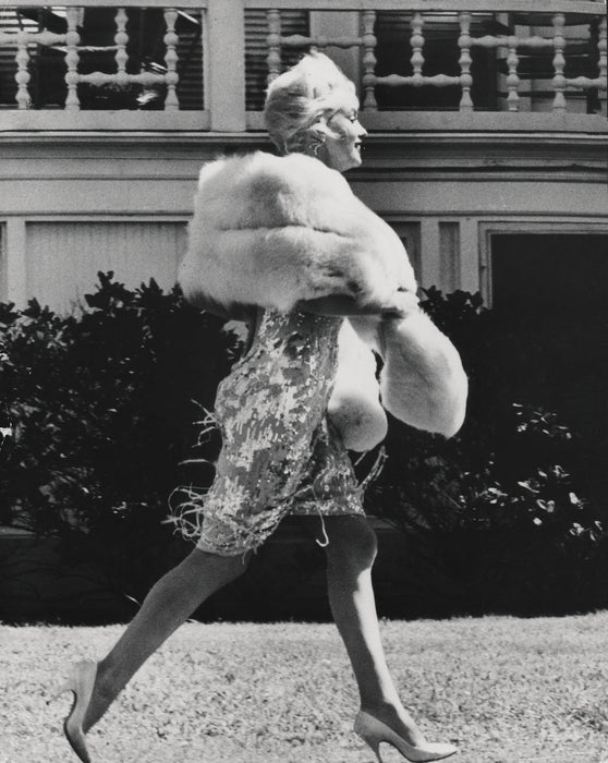 Marilyn Monroe Walking Down the Street in Fur